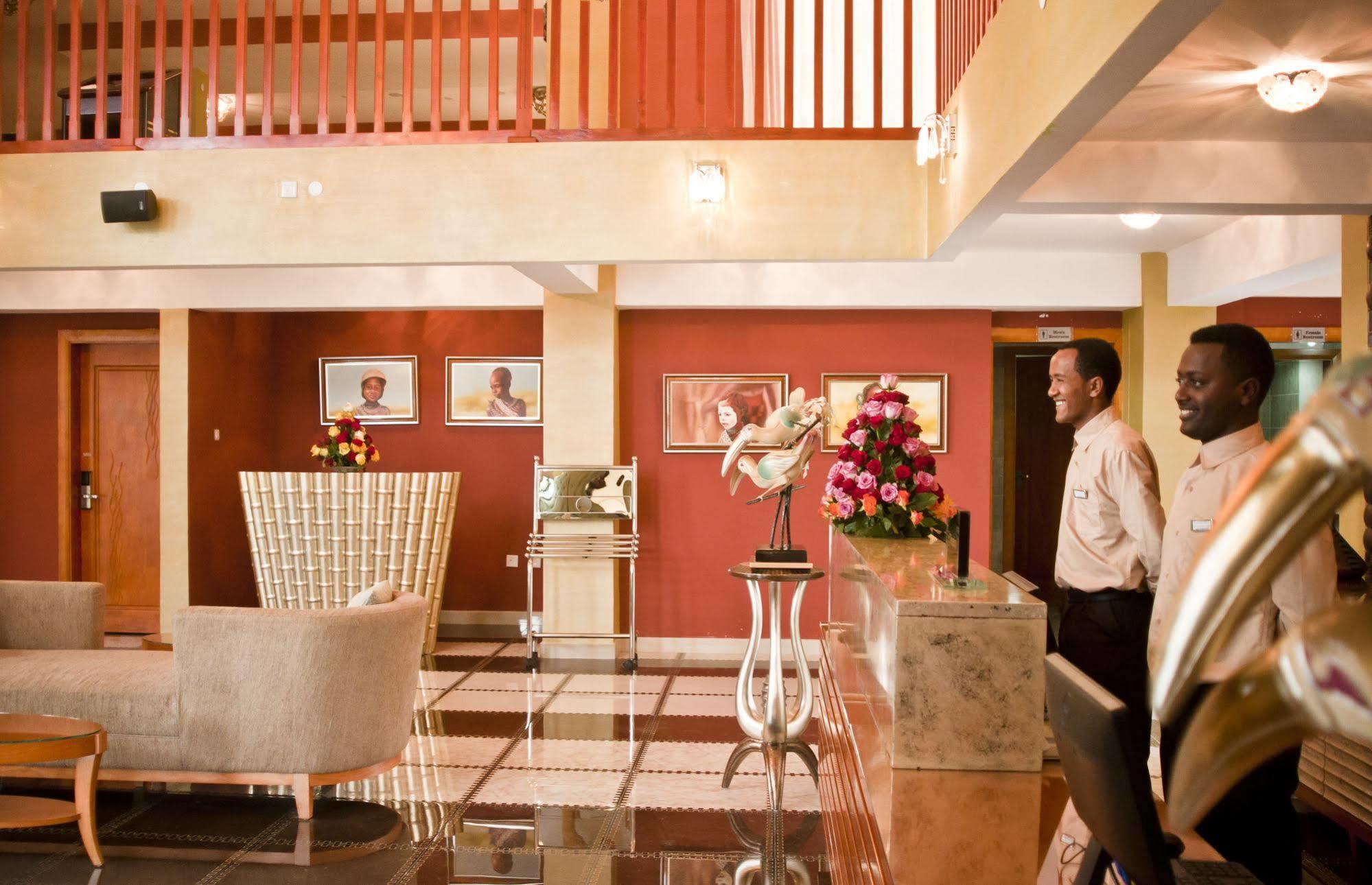 South Star International Hotel Аваса Экстерьер фото